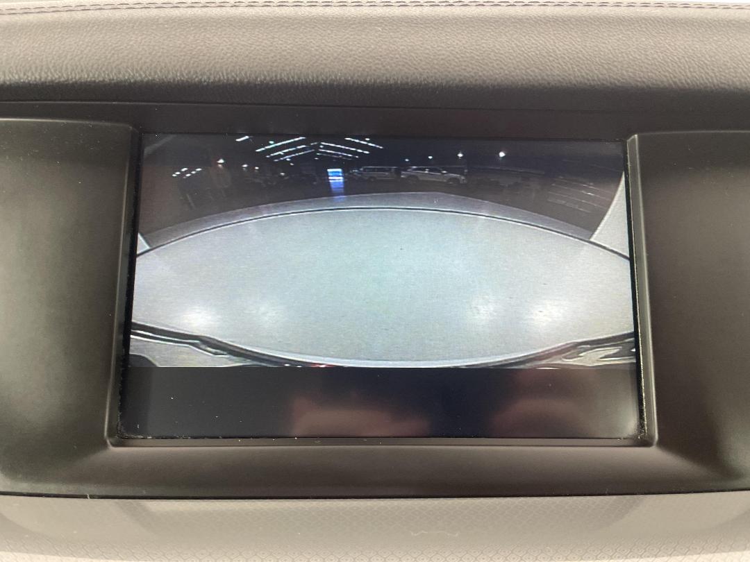 Photo '28' of Holden Commodore Photo '28' of Holden Commodore