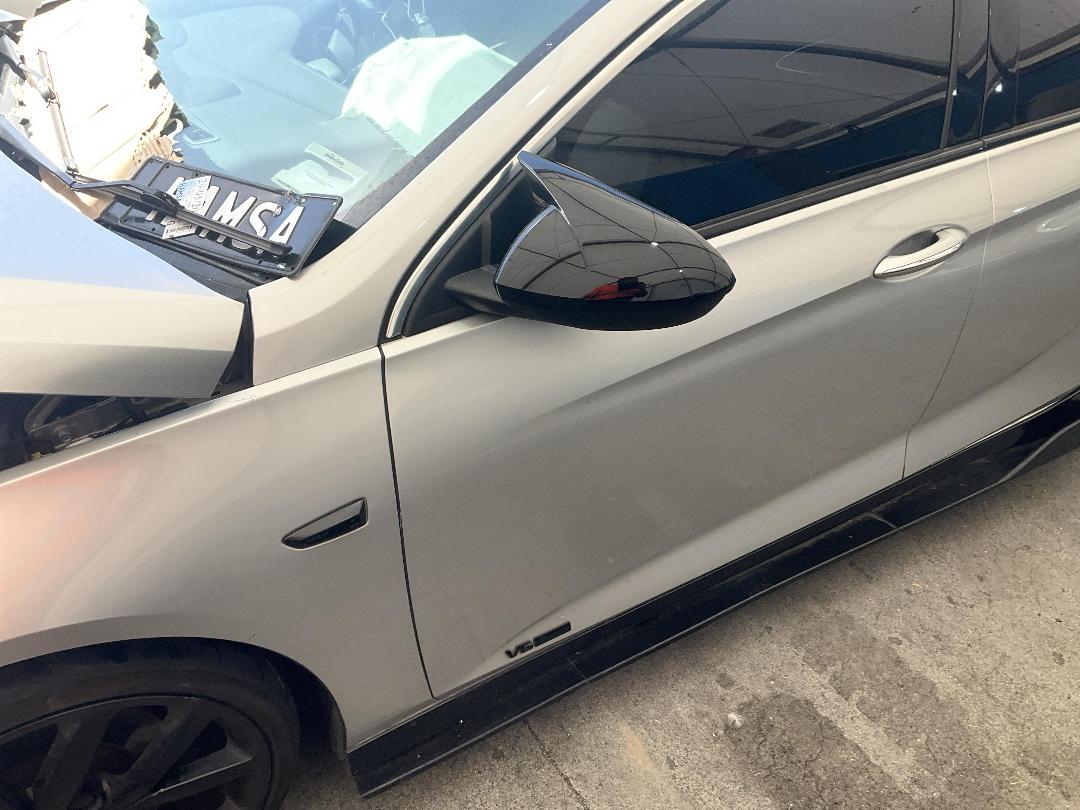 Photo '9' of Holden Commodore VXR