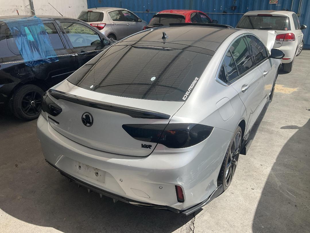 Photo '12' of Holden Commodore VXR