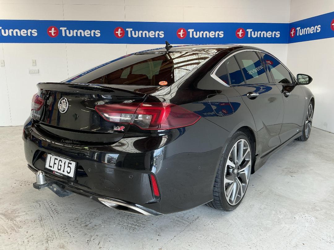 Photo '7' of Holden Commodore Photo '7' of Holden Commodore