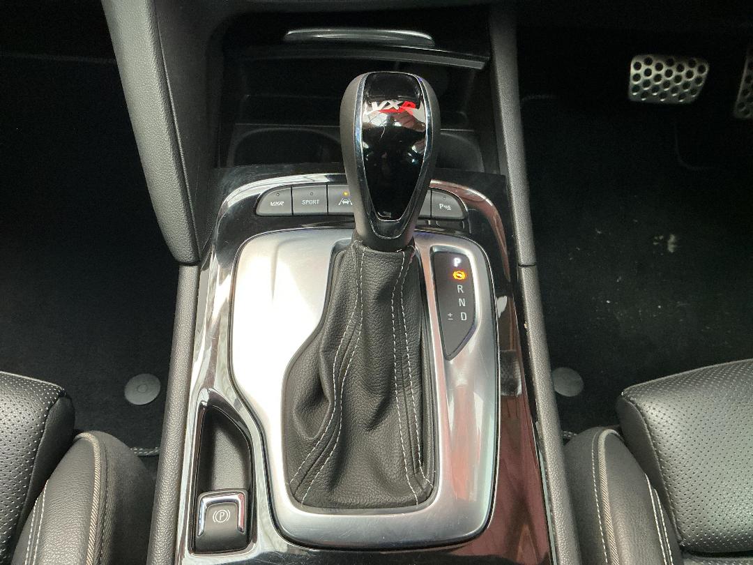 Photo '23' of Holden Commodore Photo '23' of Holden Commodore