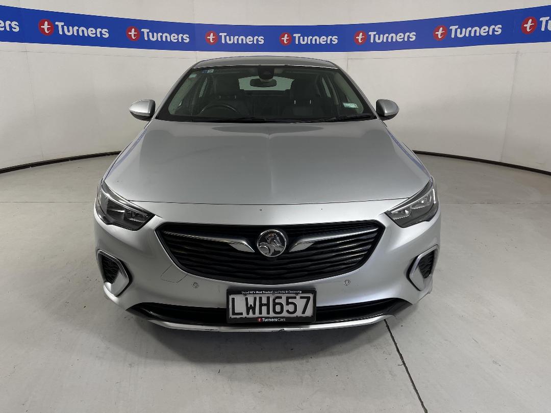 Photo '2' of Holden Commodore