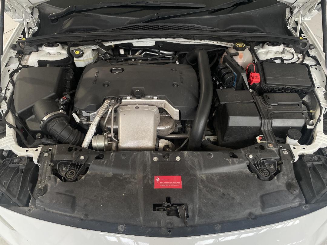 Photo '13' of Holden Commodore