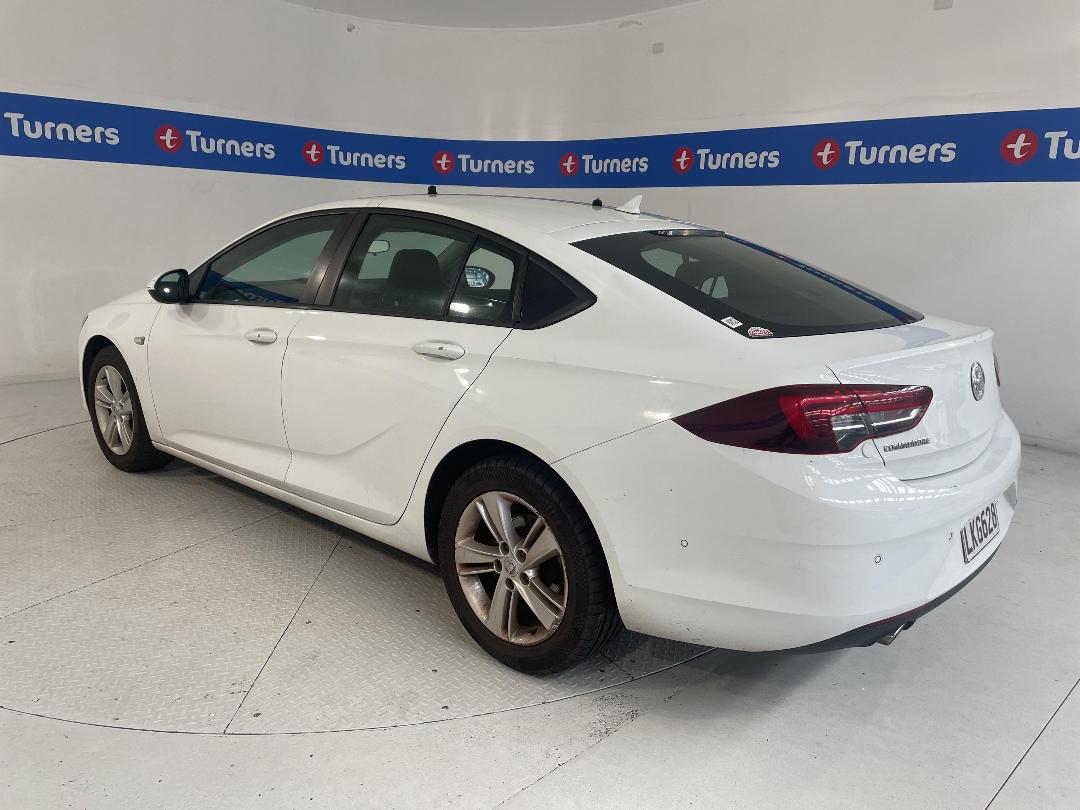 Photo '5' of Holden Commodore