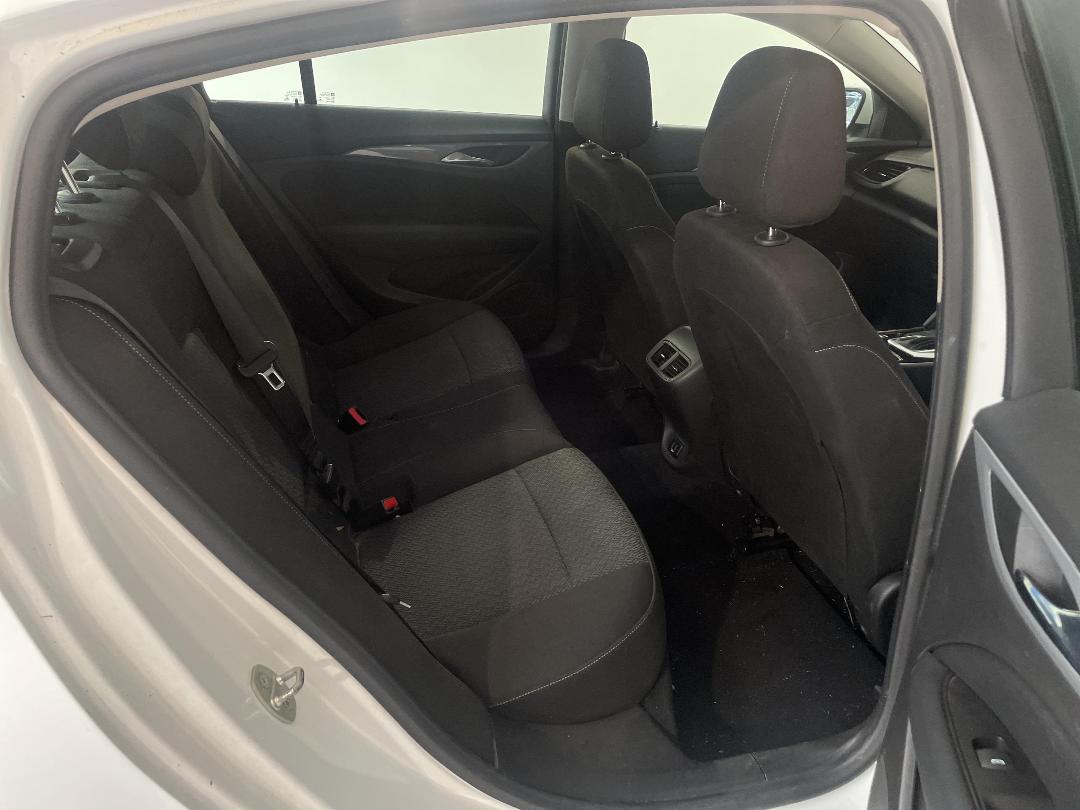 Photo '20' of Holden Commodore