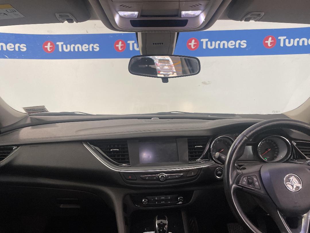 Photo '17' of Holden Commodore