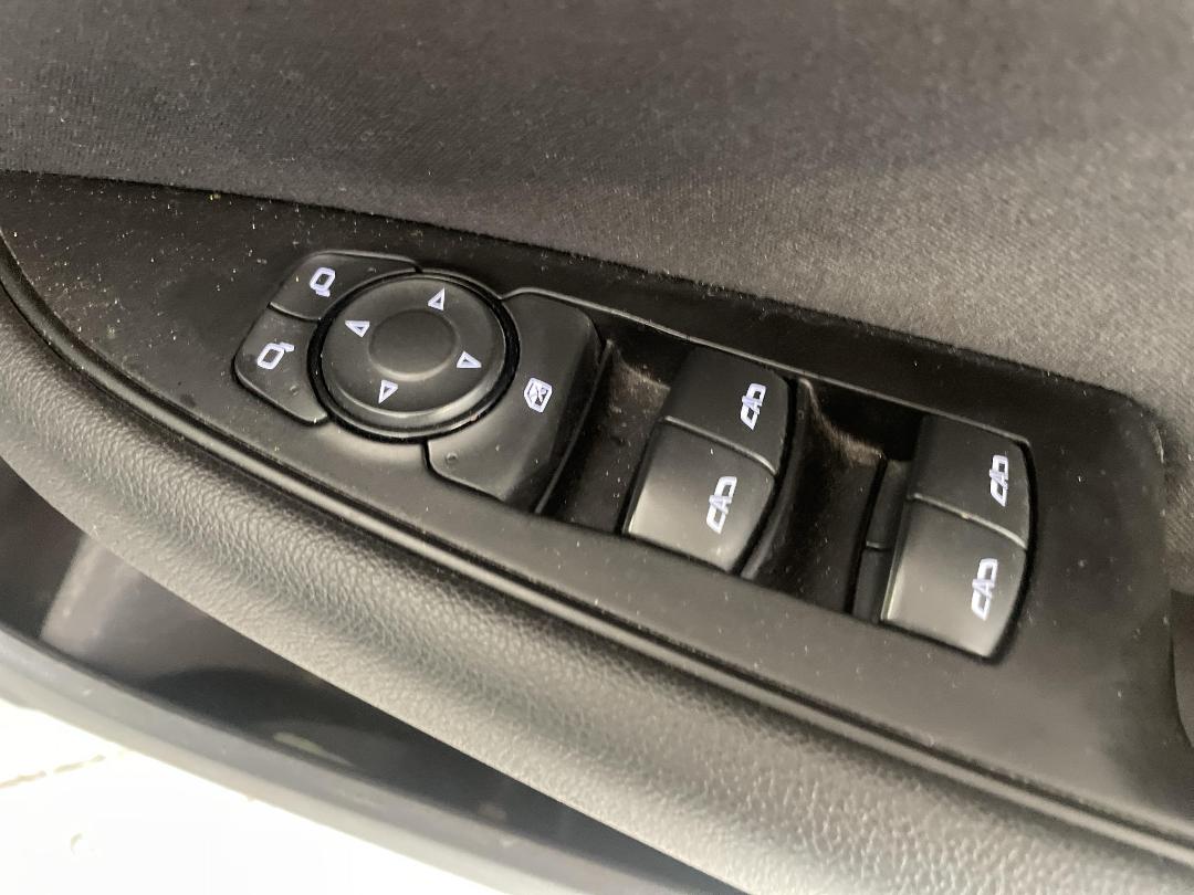 Photo '23' of Holden Commodore