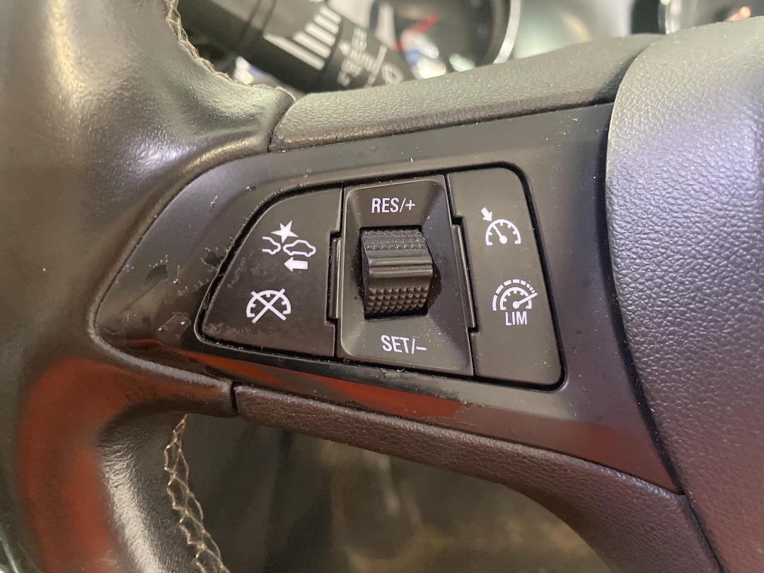 Photo '26' of Holden Commodore