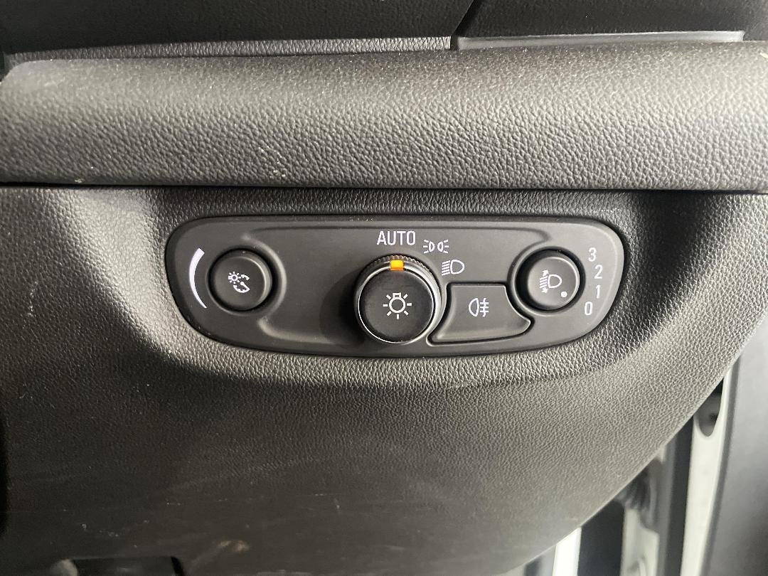 Photo '24' of Holden Commodore