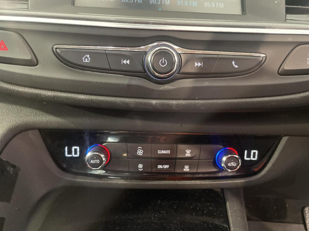 Photo '30' of Holden Commodore