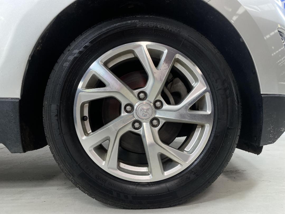 Photo '9' of Holden Equinox