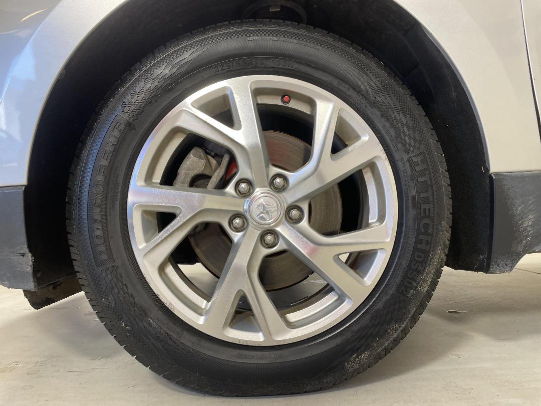 Photo '10' of Holden Equinox