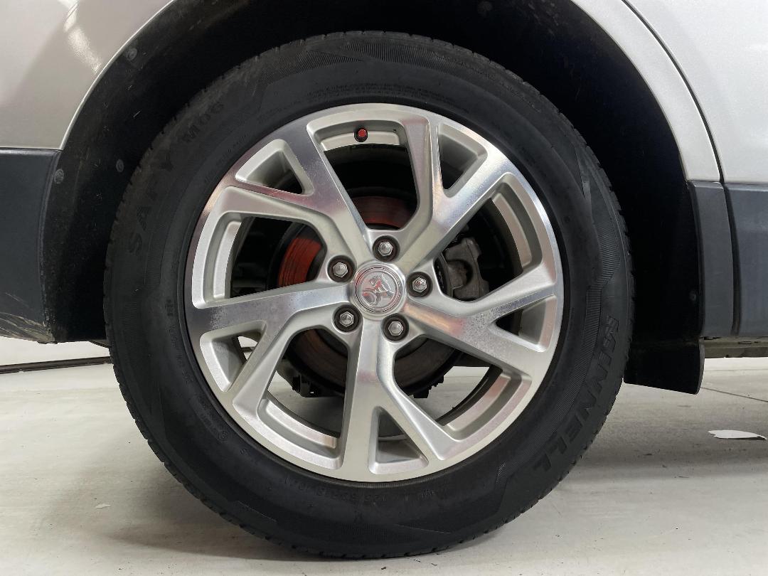 Photo '12' of Holden Equinox