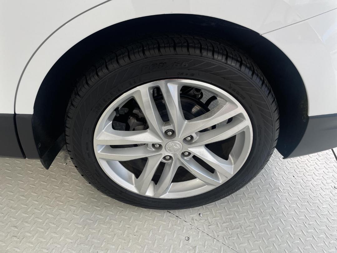 Photo '11' of Holden Equinox Photo '11' of Holden Equinox