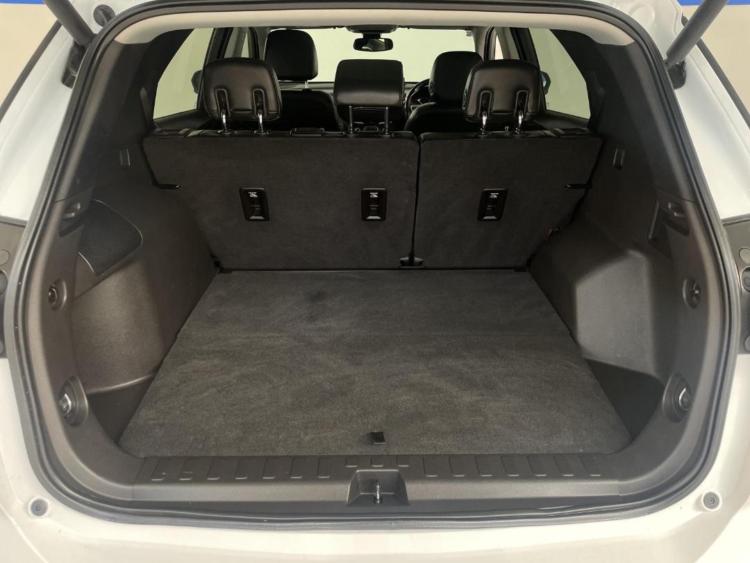 Photo '14' of Holden Equinox Photo '14' of Holden Equinox