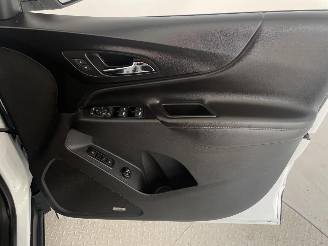 Photo '15' of Holden Equinox Photo '15' of Holden Equinox