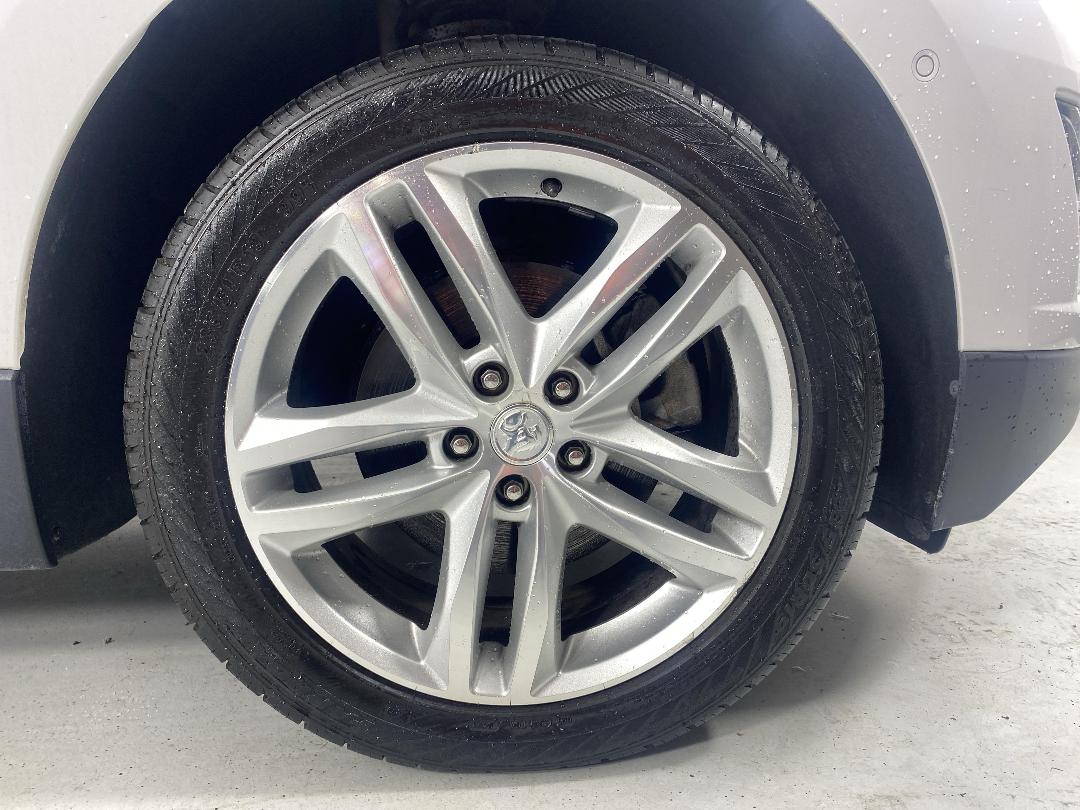 Photo '9' of Holden Equinox