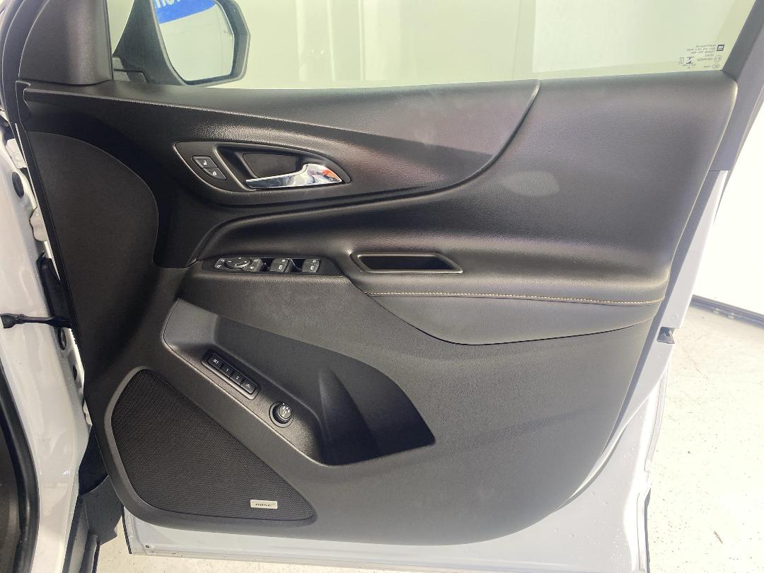 Photo '15' of Holden Equinox