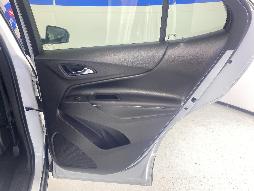 Photo '19' of Holden Equinox