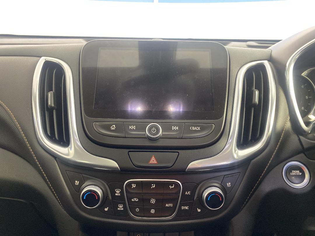 Photo '18' of Holden Equinox