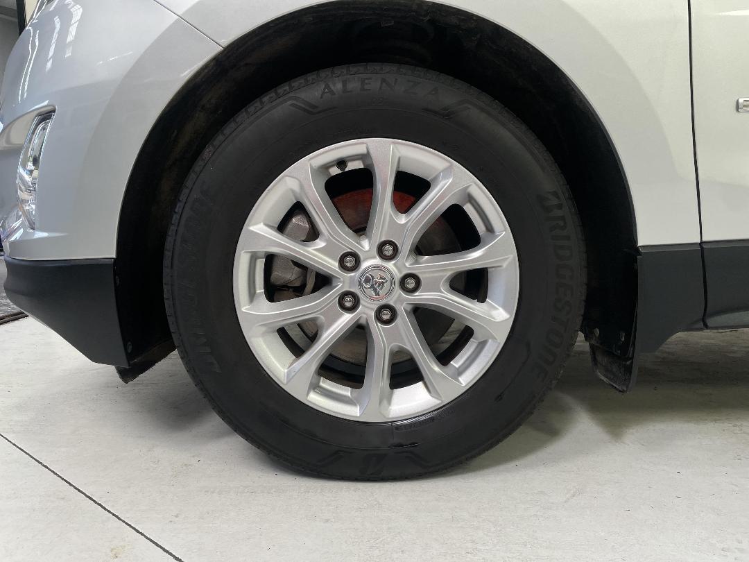 Photo '10' of Holden Equinox Photo '10' of Holden Equinox