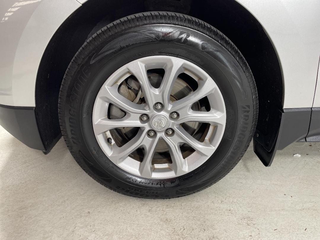 Photo '10' of Holden Equinox