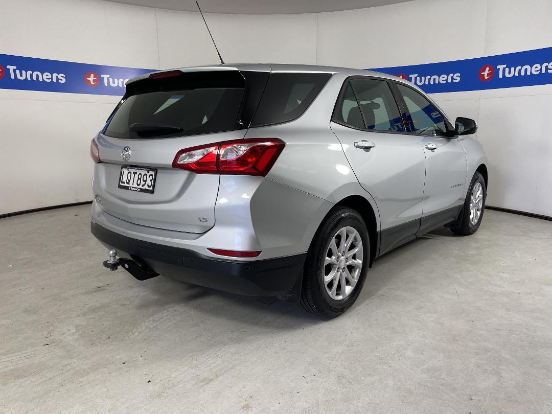 Photo '7' of Holden Equinox