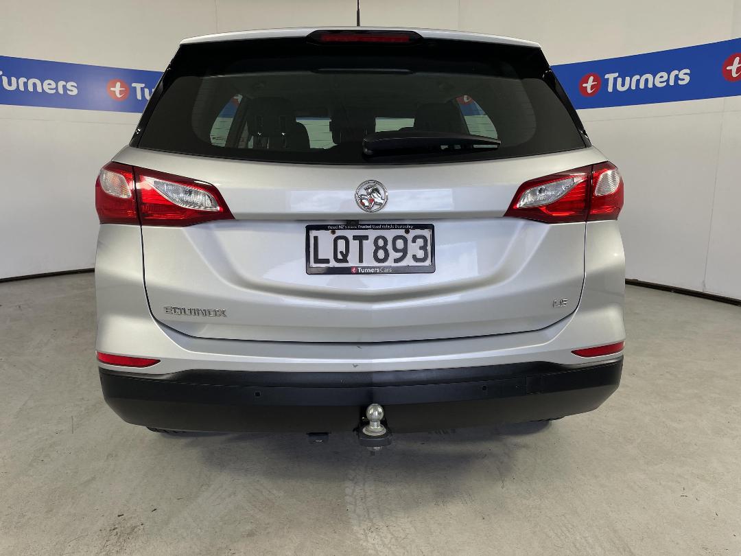 Photo '6' of Holden Equinox