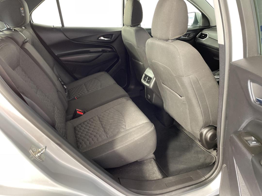 Photo '20' of Holden Equinox