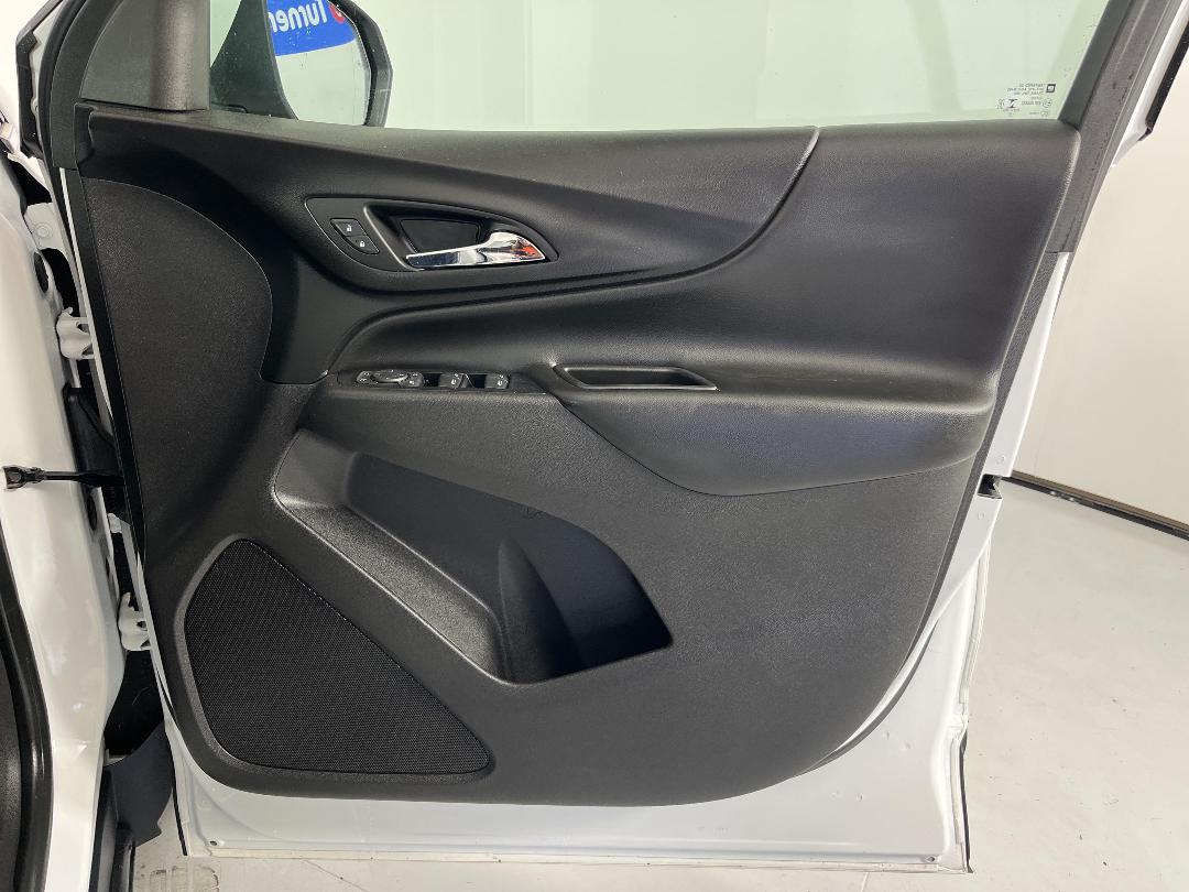 Photo '15' of Holden Equinox Photo '15' of Holden Equinox