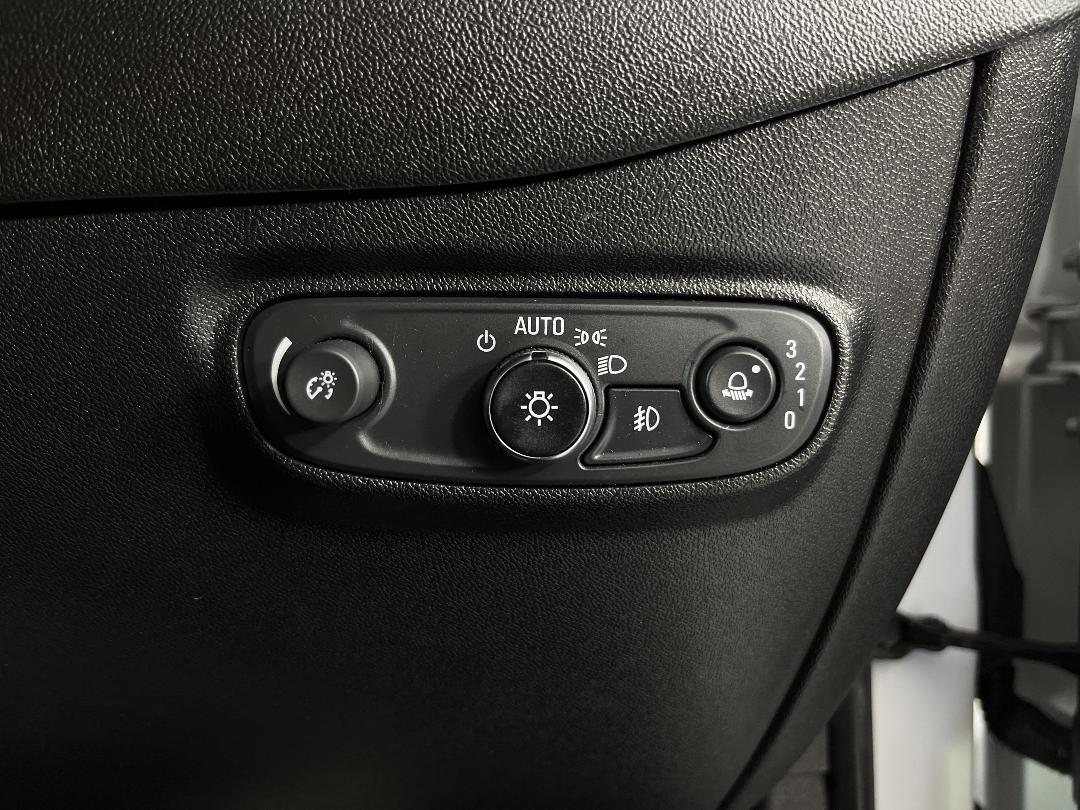 Photo '30' of Holden Equinox Photo '30' of Holden Equinox