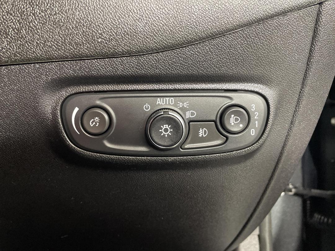 Photo '35' of Holden Equinox Photo '35' of Holden Equinox