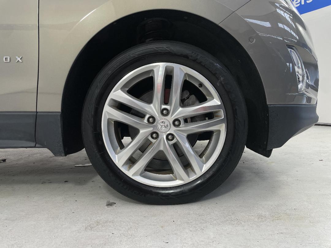 Photo '9' of Holden Equinox