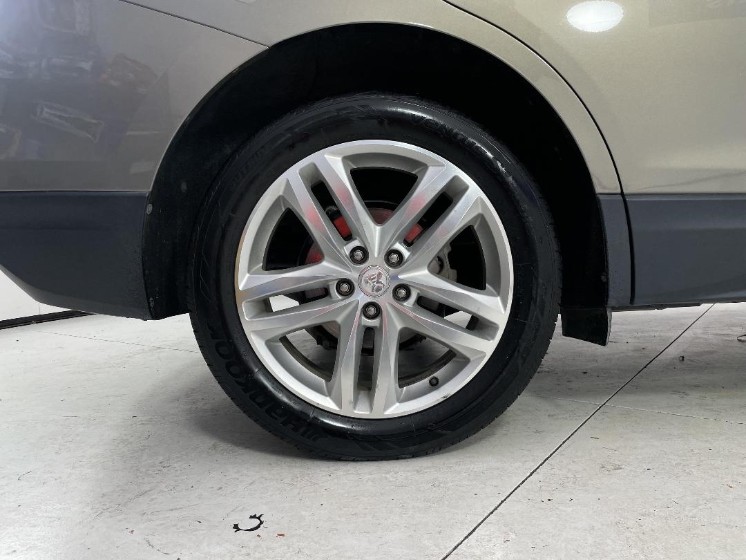 Photo '12' of Holden Equinox