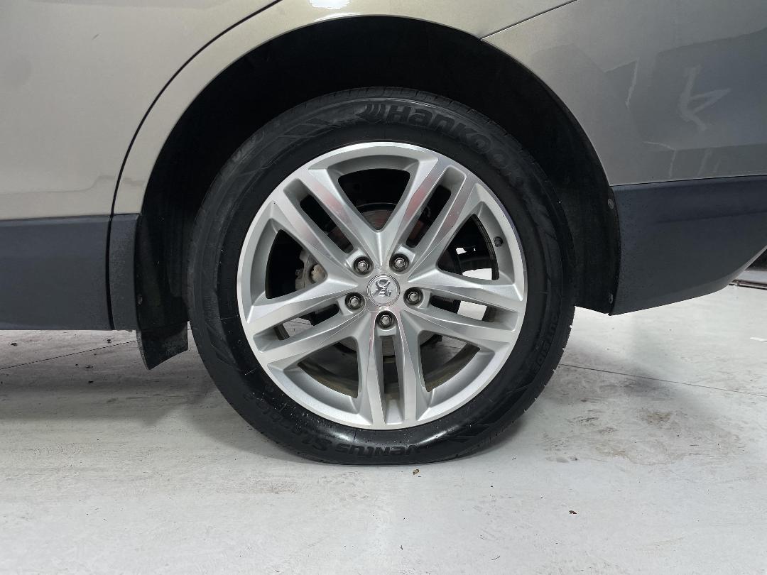 Photo '11' of Holden Equinox