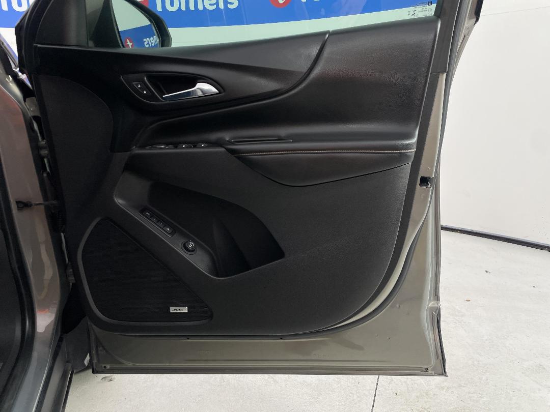 Photo '15' of Holden Equinox