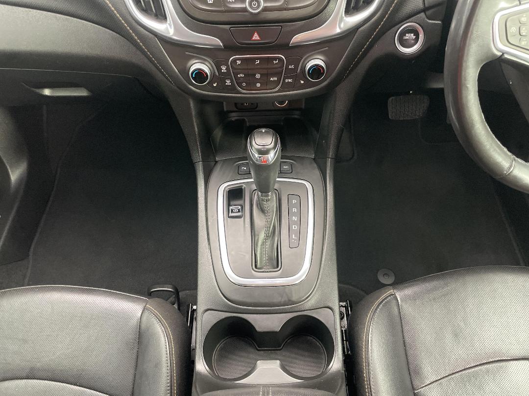 Photo '18' of Holden Equinox