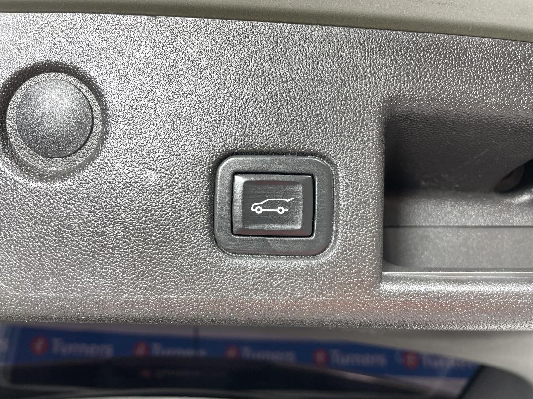 Photo '25' of Holden Equinox