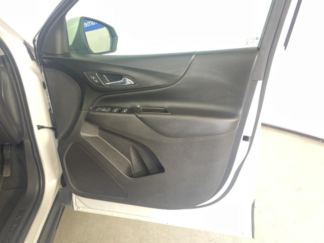 Photo '15' of Holden Equinox