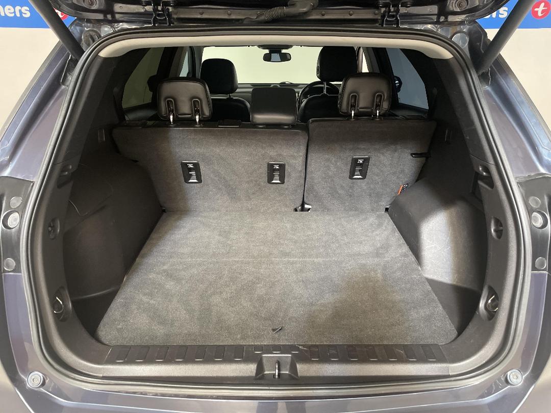 Photo '14' of Holden Equinox Photo '14' of Holden Equinox