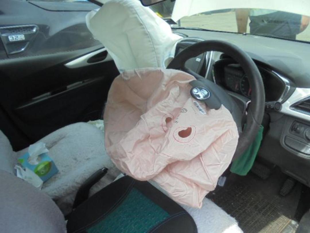 Photo '13' of Holden Spark LT Photo '13' of Holden Spark LT