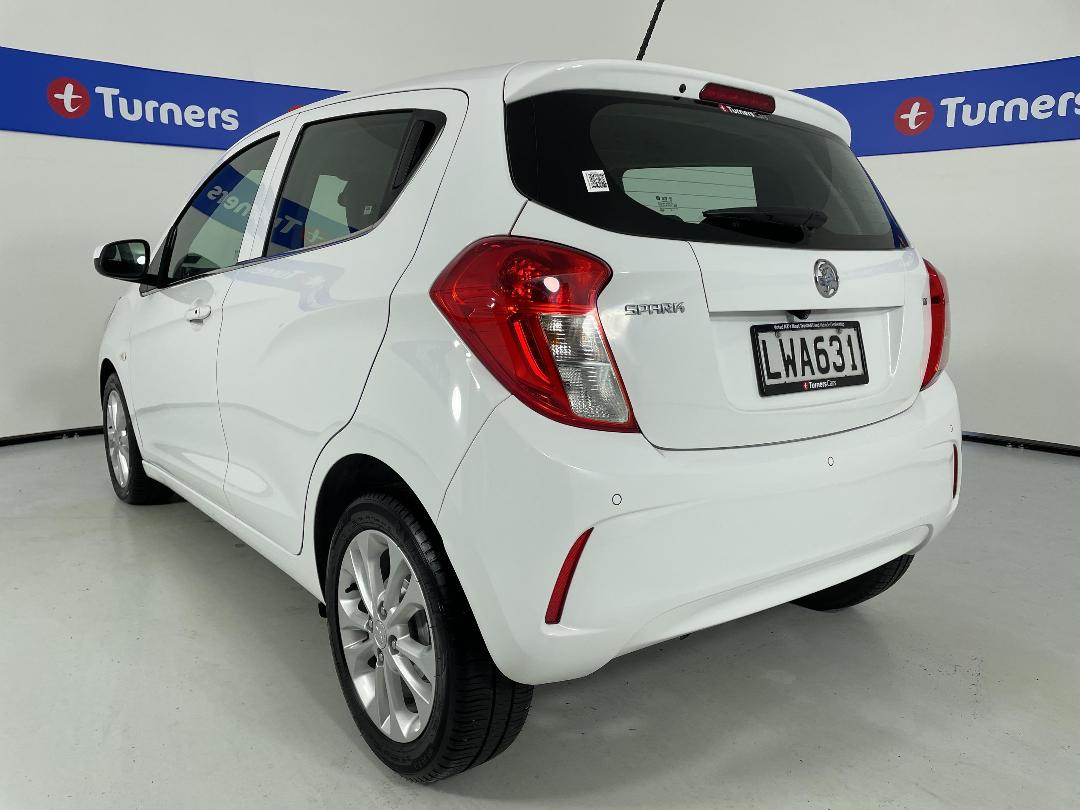 Photo '5' of Holden Spark