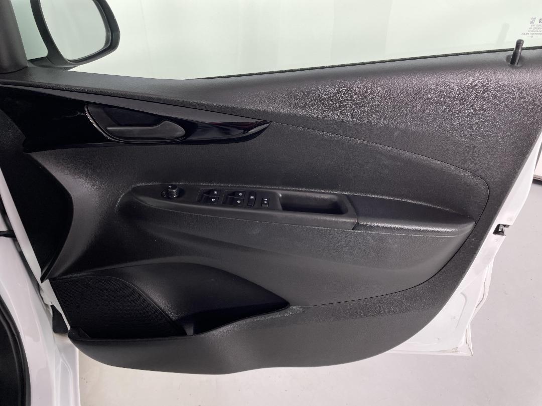 Photo '15' of Holden Spark