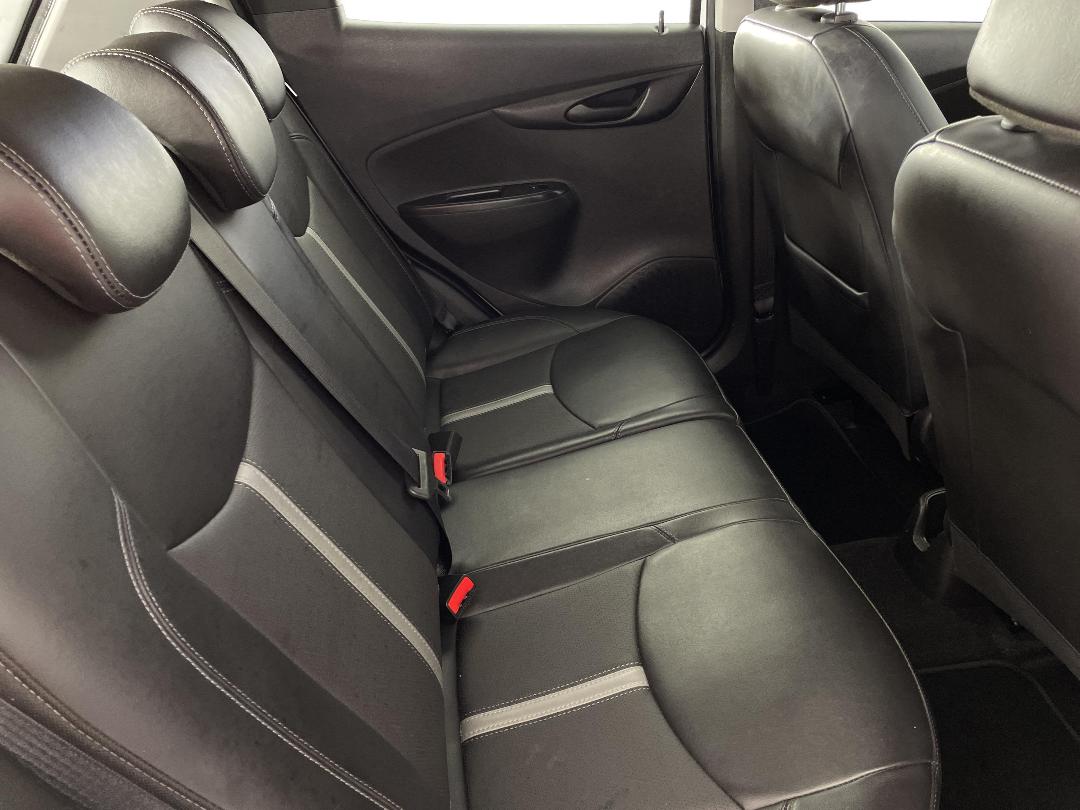 Photo '20' of Holden Spark