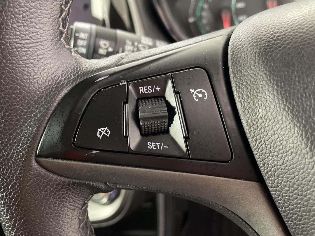 Photo '25' of Holden Spark