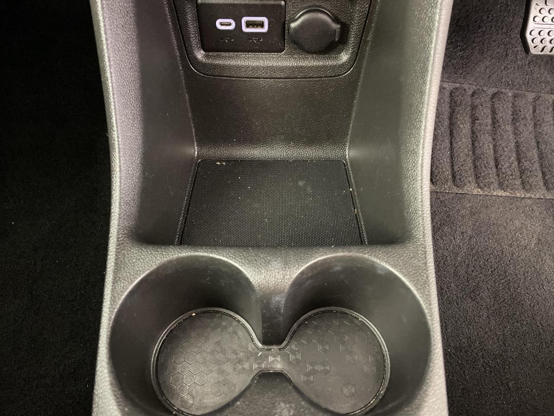 Photo '26' of Holden Spark