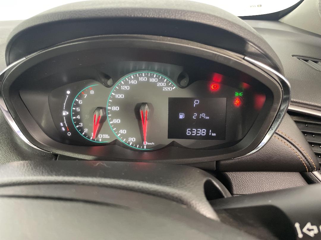 Photo '21' of Holden Trax