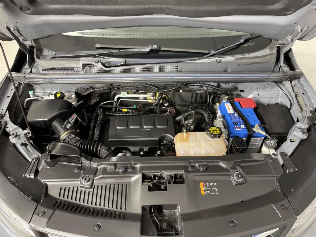 Photo '13' of Holden Trax