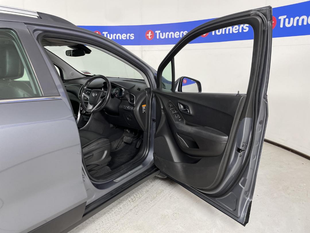 Photo '15' of Holden Trax