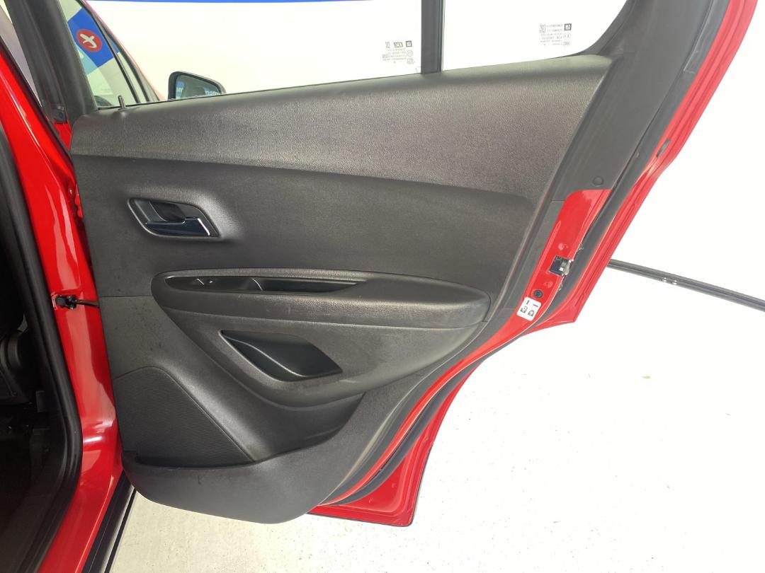 Photo '19' of Holden Trax